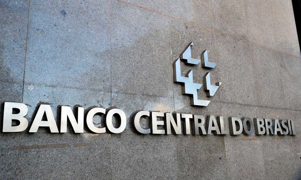 Em Última Reunião, Banco Central Reduz Taxa Selic em 0,50 Ponto para 13,25% ao Ano.